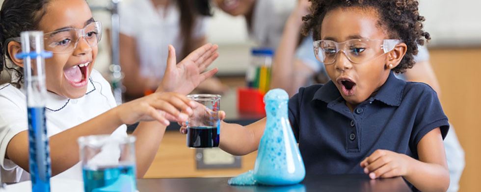 Kids exploring science Kids exploring science